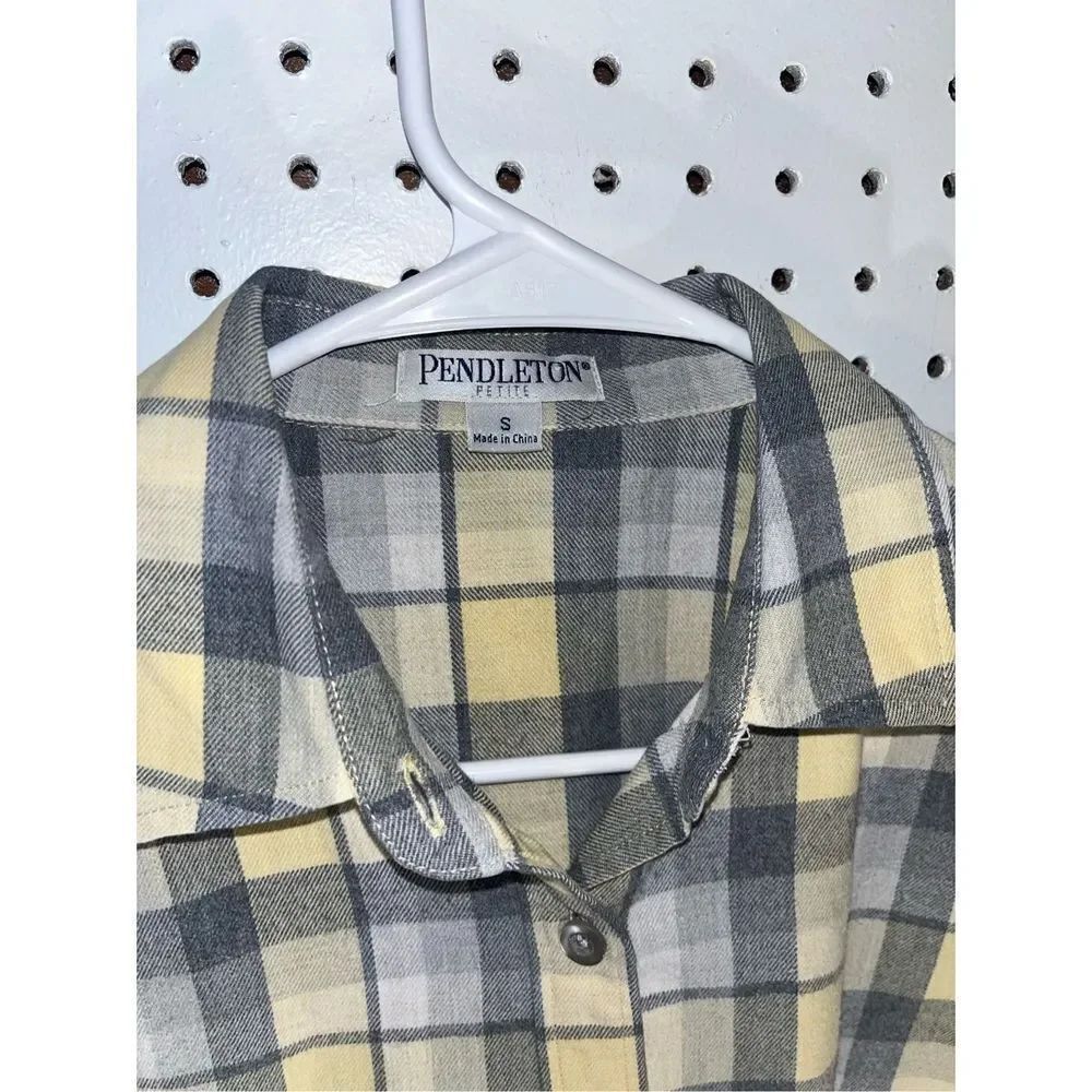 Pendleton button down flannel shirt - Picture 4 of 4